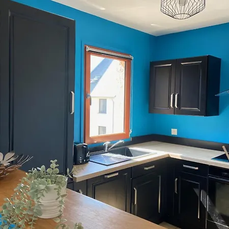 Spacious T3 With Balcony - Close To Town Center Lägenhet *