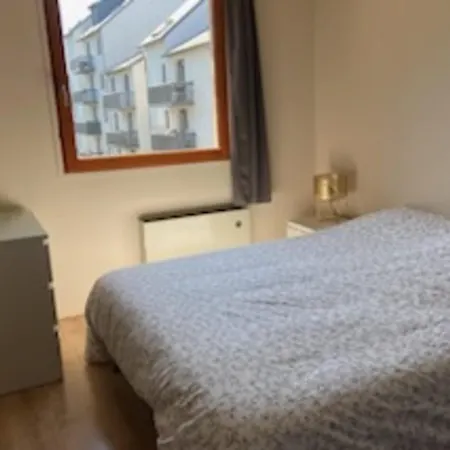 דירה Spacious T3 With Balcony - Close To Town Center