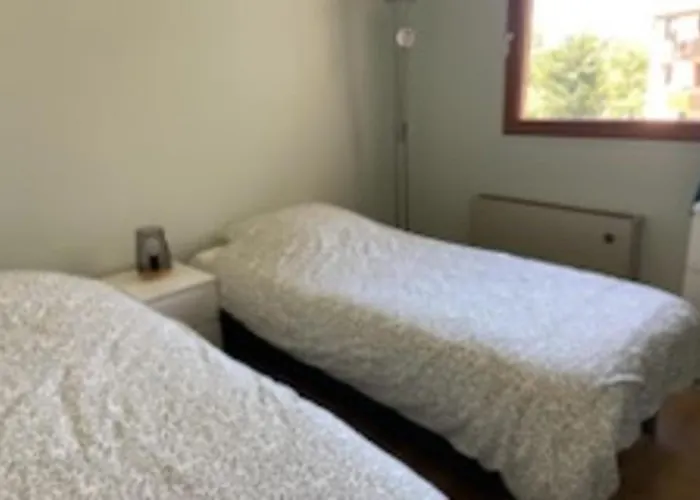 Spacious T3 With Balcony - Close To Town Center Touques